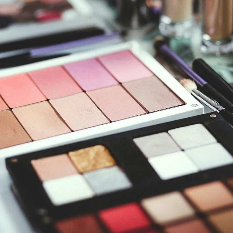 L'importance du bandeau pour cheveux lors du démaquillage